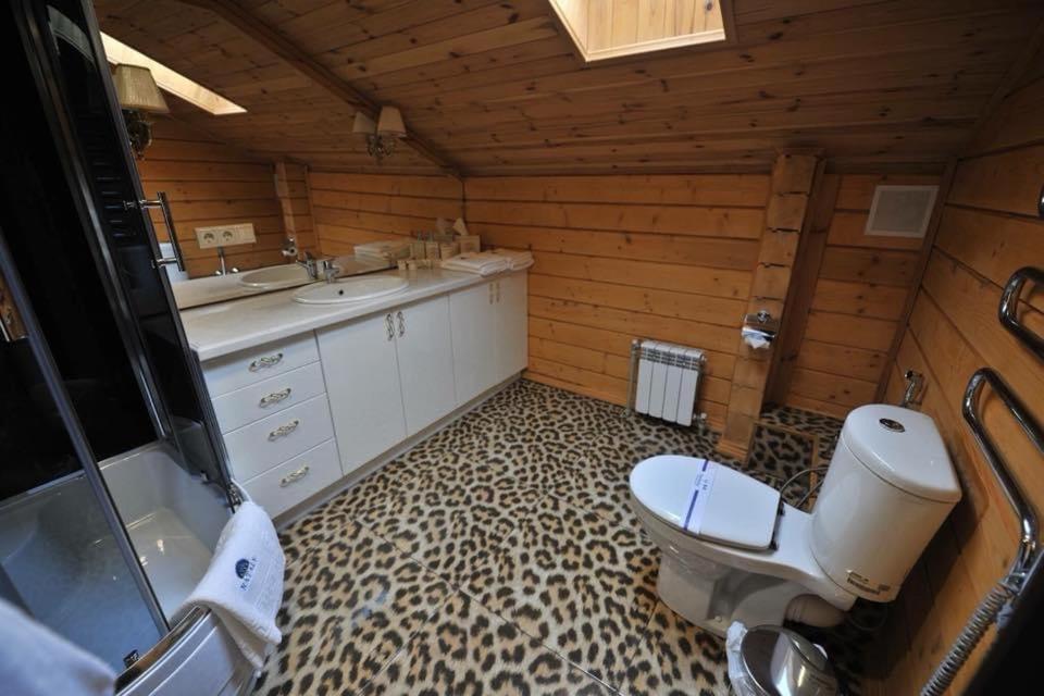 Babintsy Комплекс Відпочинку Goldfіsh Сlub旅馆 外观 照片